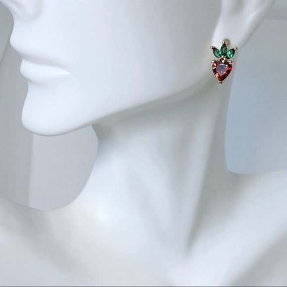 Zoe Petite Strawberry Stud - Picture 5 of 5